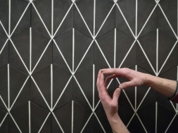 Шестиугольная цементная плитка ручной работы от Luxemix с узором "Duckpaw"